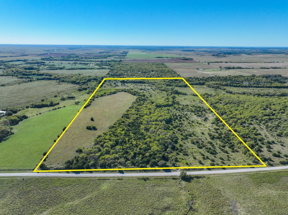 Tract 2: South 80+- Acres photo 9