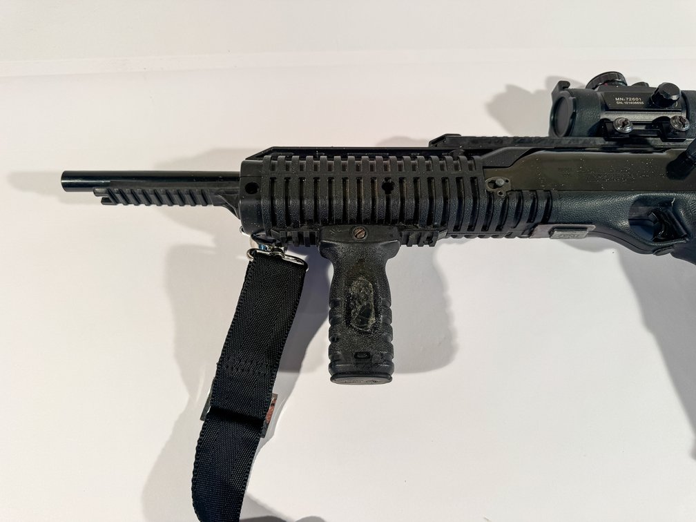 Hi-Point Model 995 9mm Rifle with Tactical Dot Sight 2 Mags and Strap photo 3