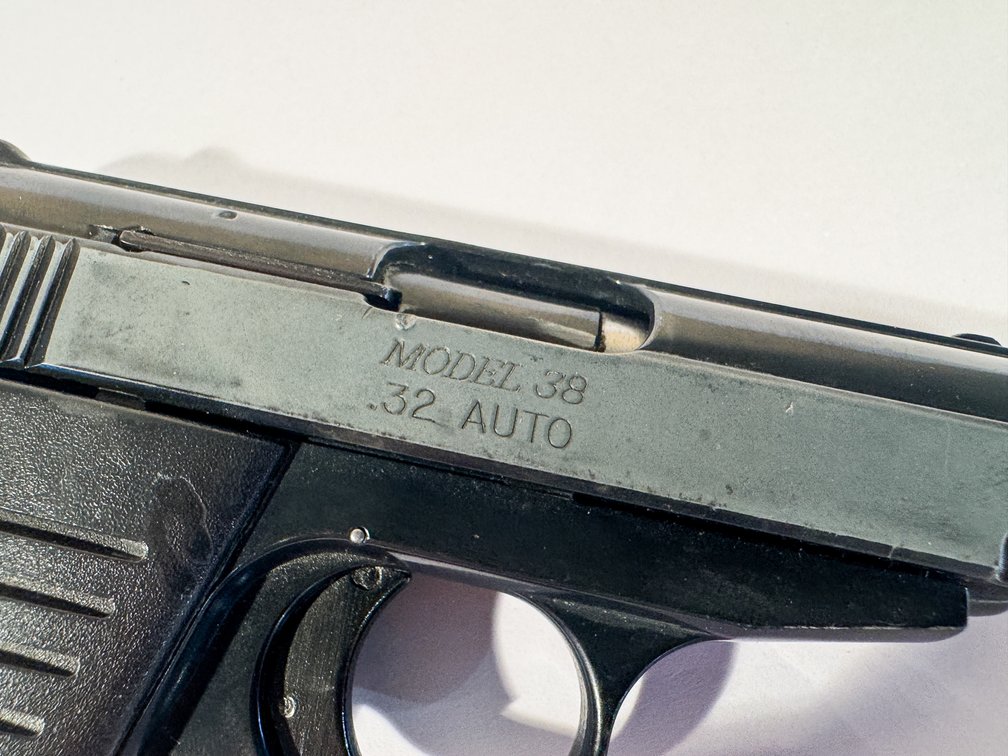Bryco Arms 32 Auto Model 38 SN 018988 Pistol photo 4