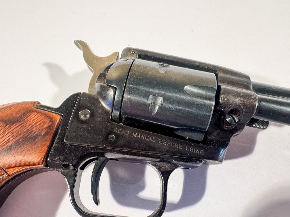 Heritage Rough Rider 22 Single Action Revolver SN 33054 with Leather Holster photo 3