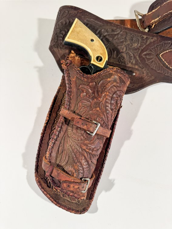 Rohmgmbh RG63 22 Magnum Double Action Revolver SN 066174 with Leather Belt Holster photo 3