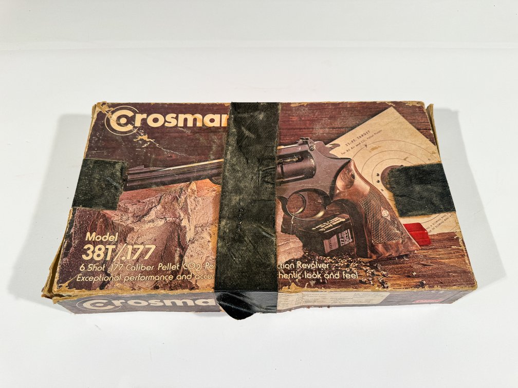 Crossman Model 38T .177 CO2 Air BB Revolver photo 3