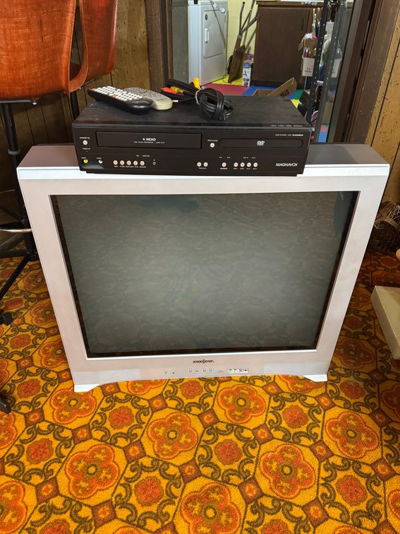 Insignia TV and VHS DVD Player