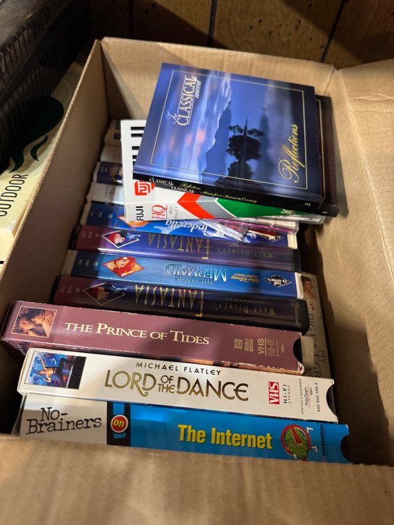 Shelf and Contents, Décor, Old Tapes, photo 6