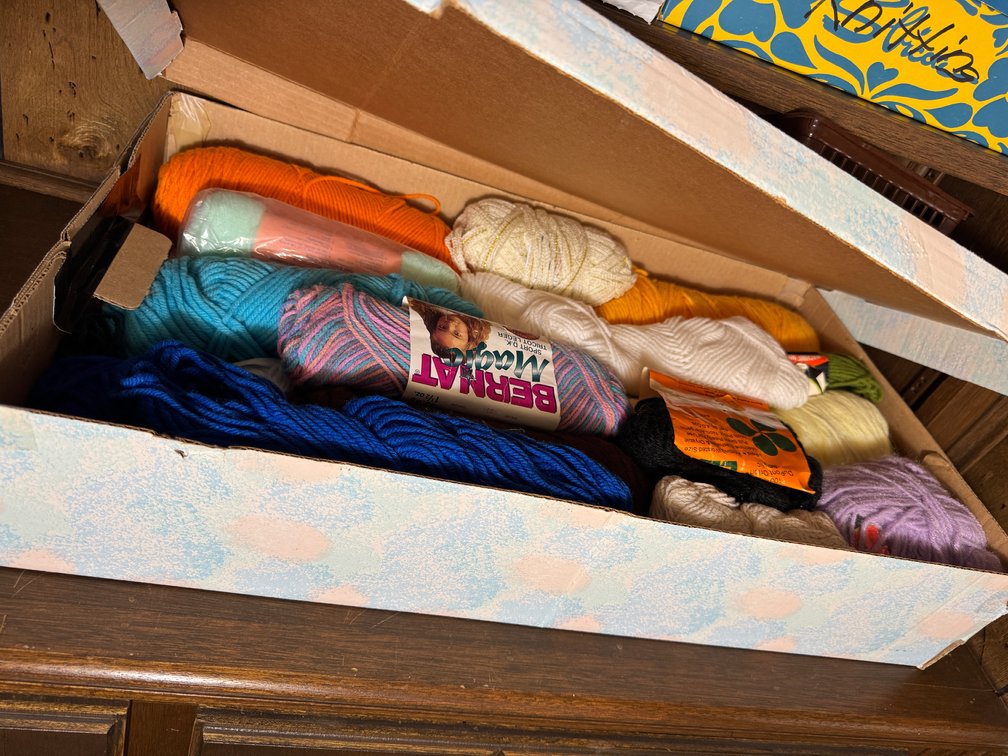 Contents of Corner, Books, Iron, Yarn, Arts and Crafts photo 7