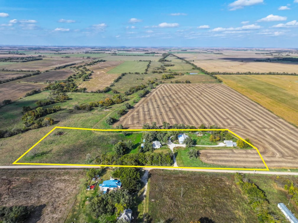 4640 NW 160th St., Burns KS 66840 – House & Buildings on 8.8 Acres