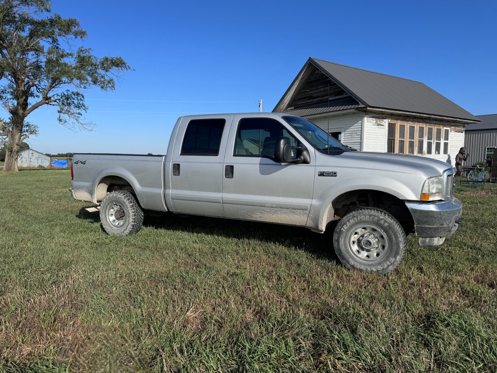 09 Harley Davidson, 03 F250, 88 Chevy 3500, Antiques, Guns and Collectables photo 3