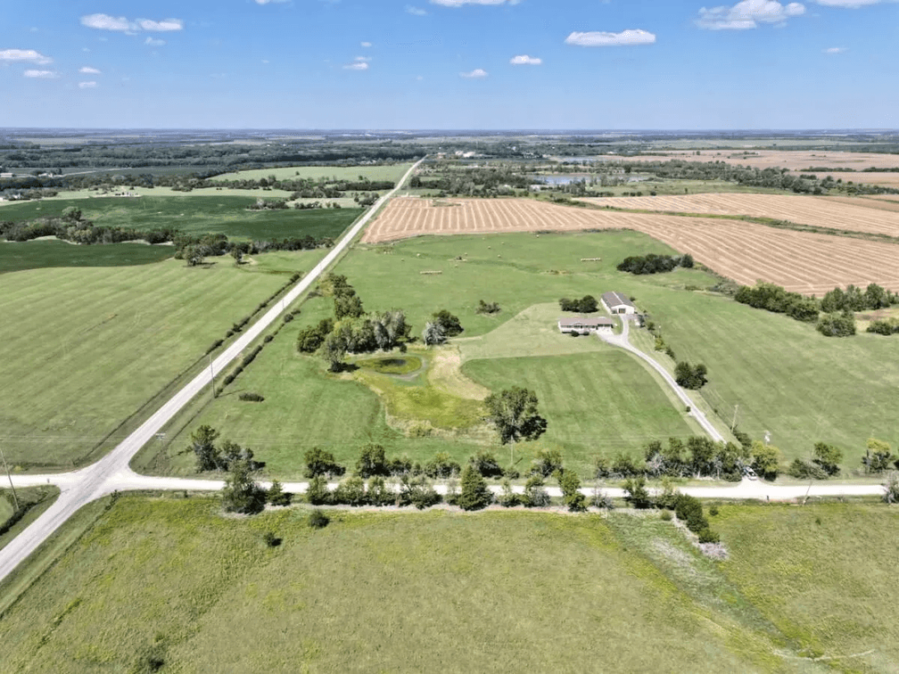 9884 NW 60th St., Potwin, KS 67123 – House, Large Shop & Pond on 8.8 Acres photo 4