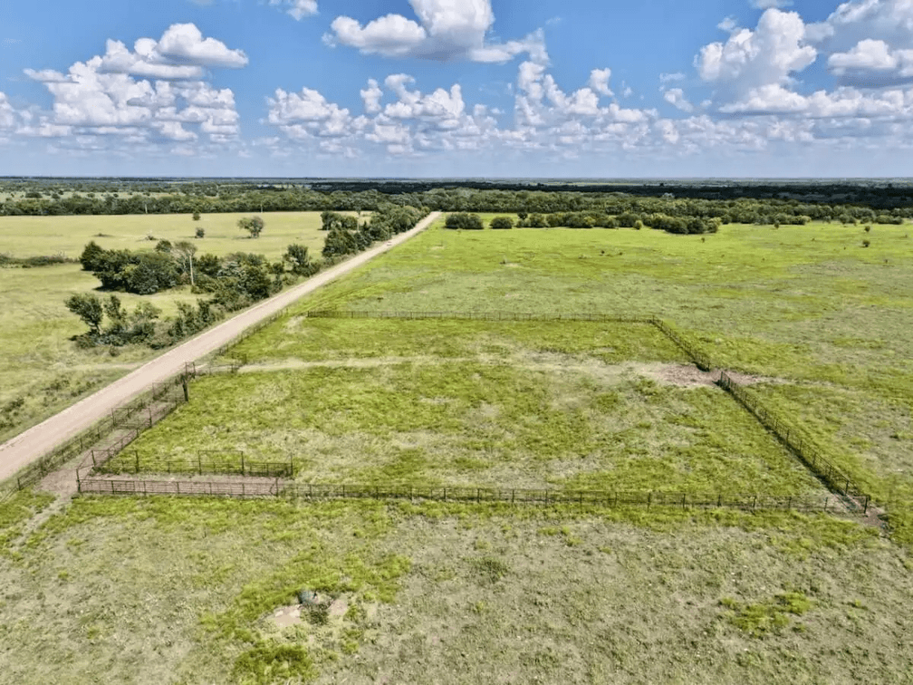 640+- Acres Flint Hills Ranch, Butler County, Kansas; Watershed Lake, Pasture, Pens & Hunting photo 2