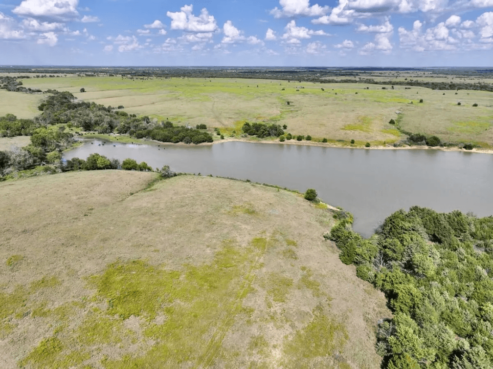 640+- Acres Flint Hills Ranch, Butler County, Kansas; Watershed Lake, Pasture, Pens & Hunting photo 6