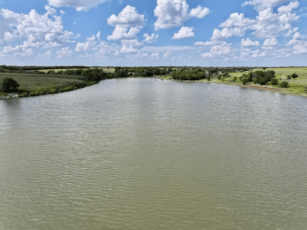 640+- Acres Flint Hills Ranch, Butler County, Kansas; Watershed Lake, Pasture, Pens & Hunting photo 7