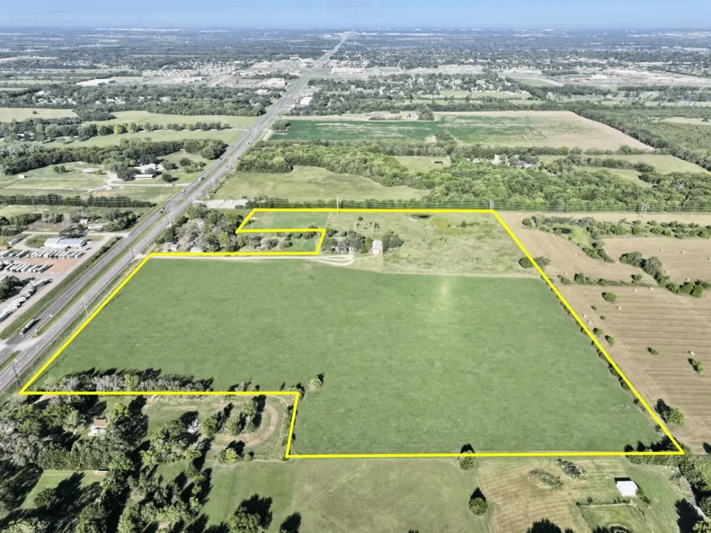 2612 HWY 54, Andover KS 67002 – House and Shop Building on 30.7 Acres photo 2