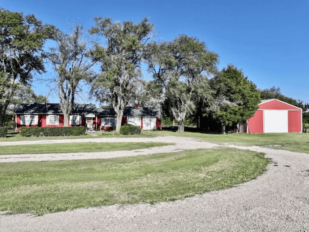 2612 HWY 54, Andover KS 67002 – House and Shop Building on 30.7 Acres photo 3