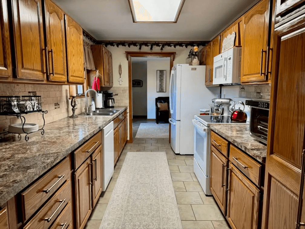 1509 SW HWY 77, El Dorado, KS – 3 Bed 2 1/2 Bath House on 4.6 Acres photo 5