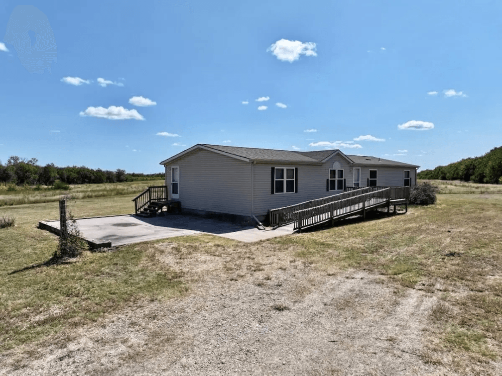12404 N. Webb Rd., Valley Center, KS 67147 – 4 Bedroom 2 Bath Home on 20 Acres photo 3