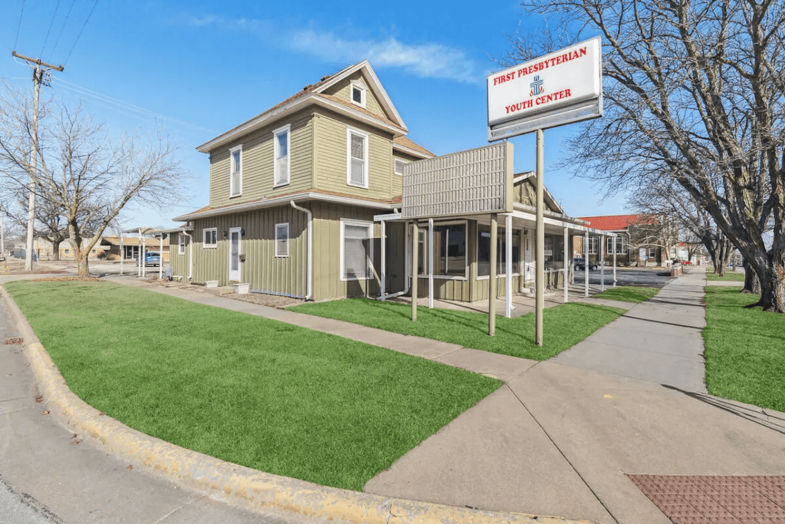 424 W Central Ave, El Dorado Kansas 67042 Commercial Investment Real Estate photo 1