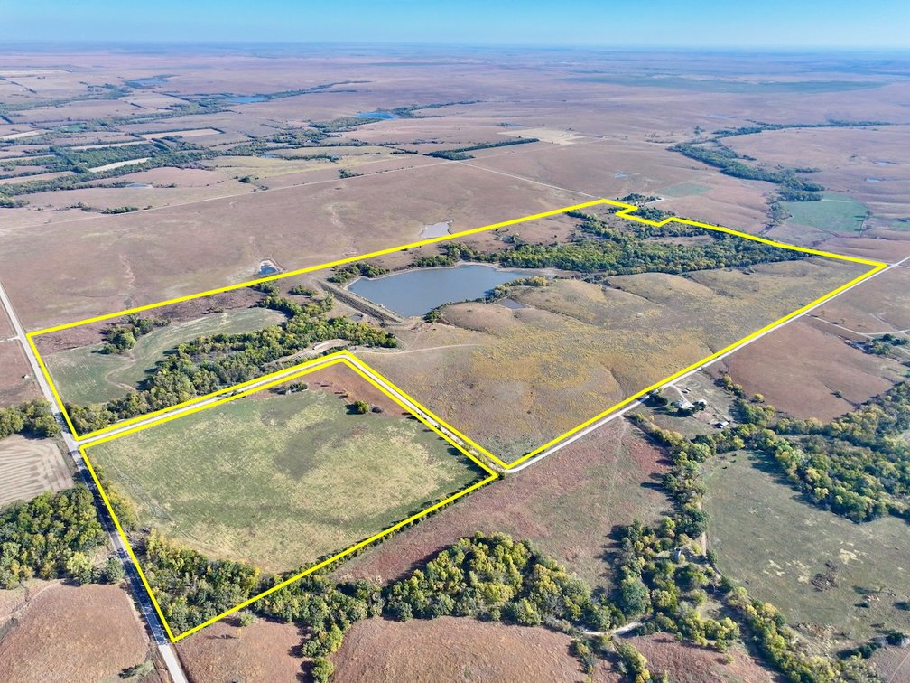 308 Acres in Butler County Kansas: Watershed Lake, Ponds, Pasture, Creek & Timber  photo 1