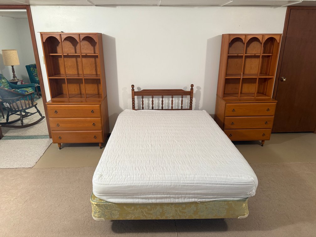 Furniture, Antiques & Household Online Only Auction in East Wichita photo 4