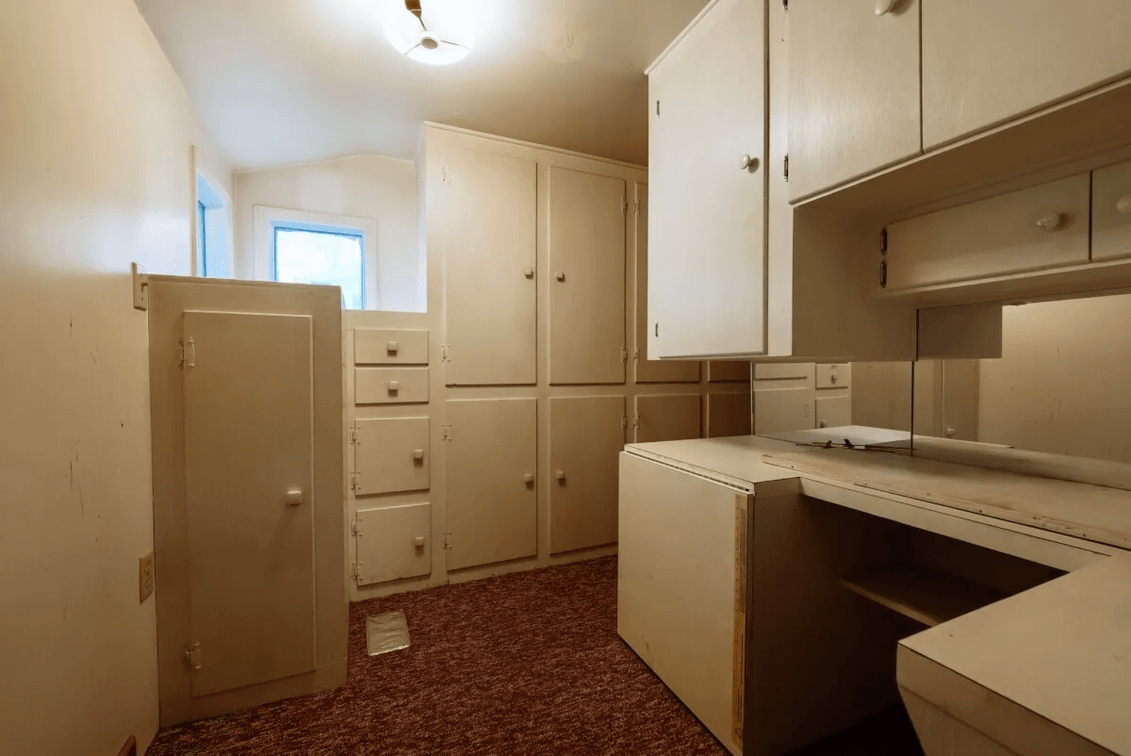 Investment Real Estate Auction: 201 W Olive Ave, El Dorado, KS 67042 photo 9