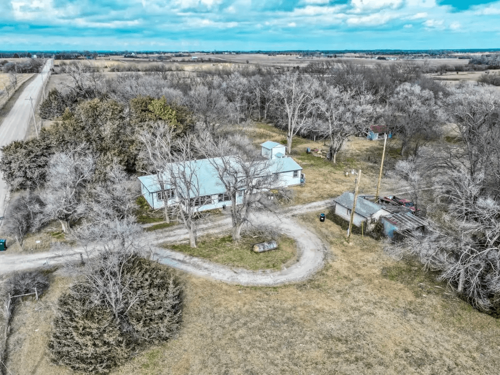 15+- Acre Butler County Retreat: 12556 SW Hopkins Switch Rd, Augusta, KS 67010 photo 3