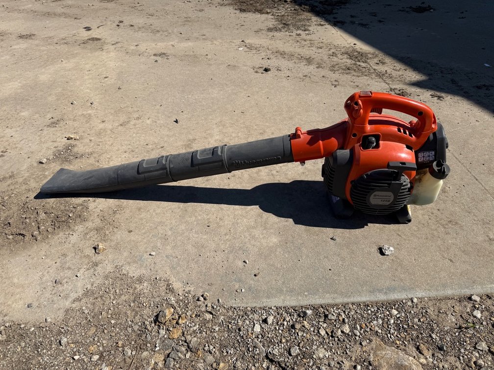 Farm and Ranch Equipment: Online Only Auction photo 4