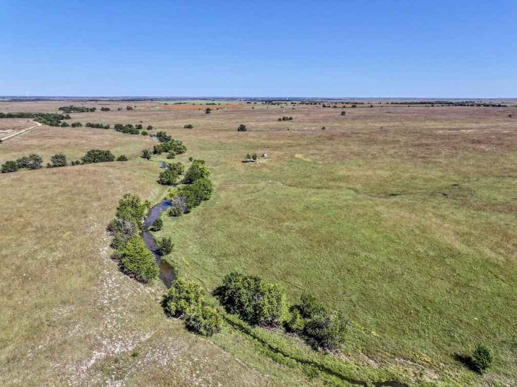 550 Acres Flint Hills Pasture & Tillable – Marion County, KS Near Florence photo 4