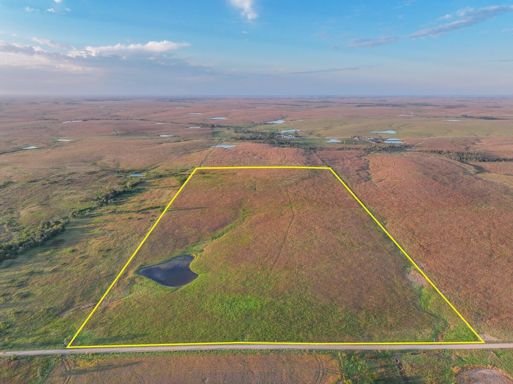 310+- Acres Greenwood County, Kansas – Pasture, Slate Creek, Ponds, Trees & Hunting photo 3