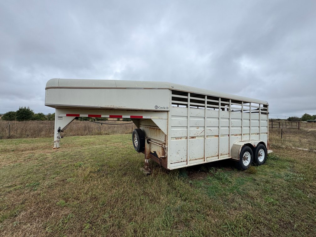 Mower, Trailers, Tools, Tack & Saddles photo 5