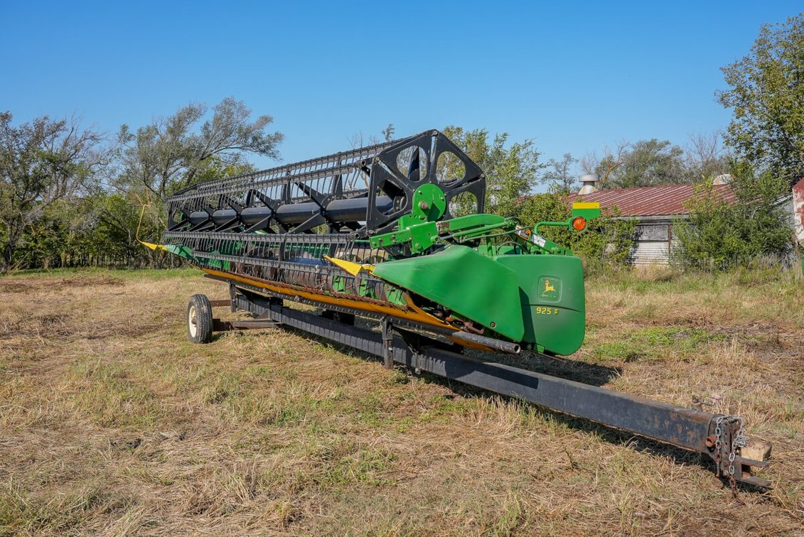 Estate of Willard J Wiebe: Farm Equipment Auction photo 3
