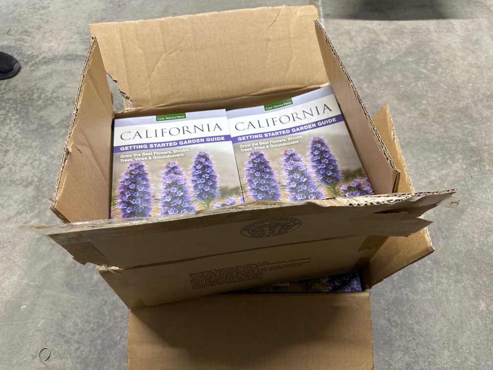 2 Boxes California Garden Guide