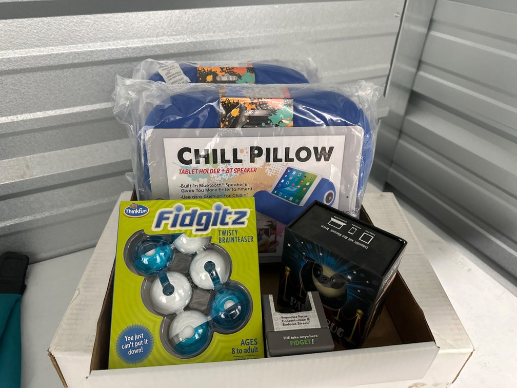 Chill Pillows, Speaker