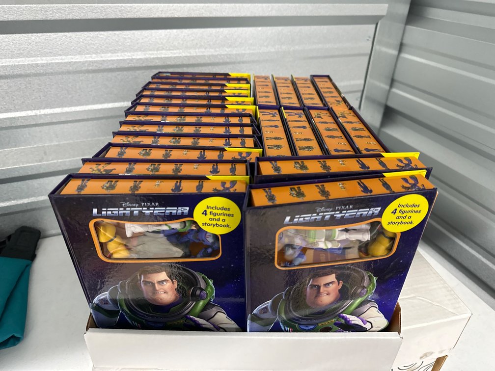 Buzz Lightyear Book, Figures - 22