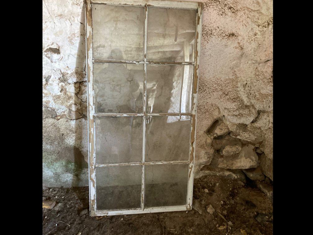 8 Pane Window