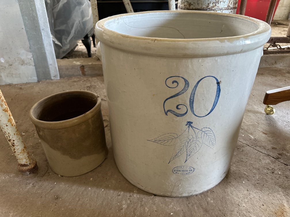 20 Gallon Crock-Has Crack, Small Crock