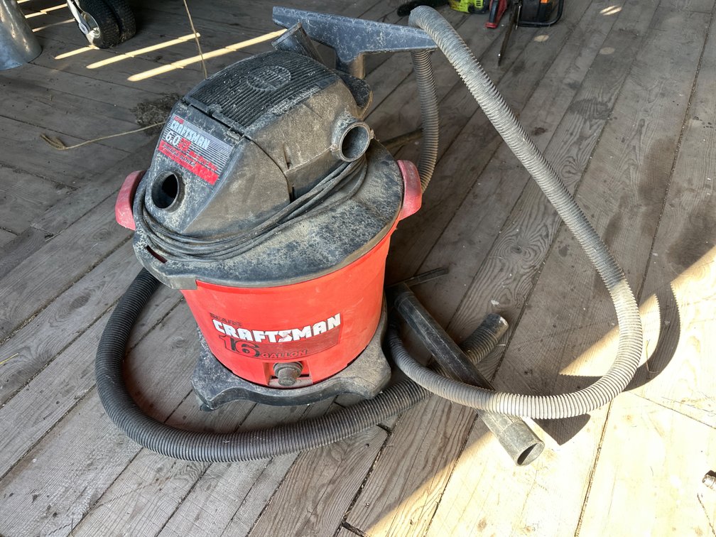 Craftsman 16 Gallon Wet/Dry Vac