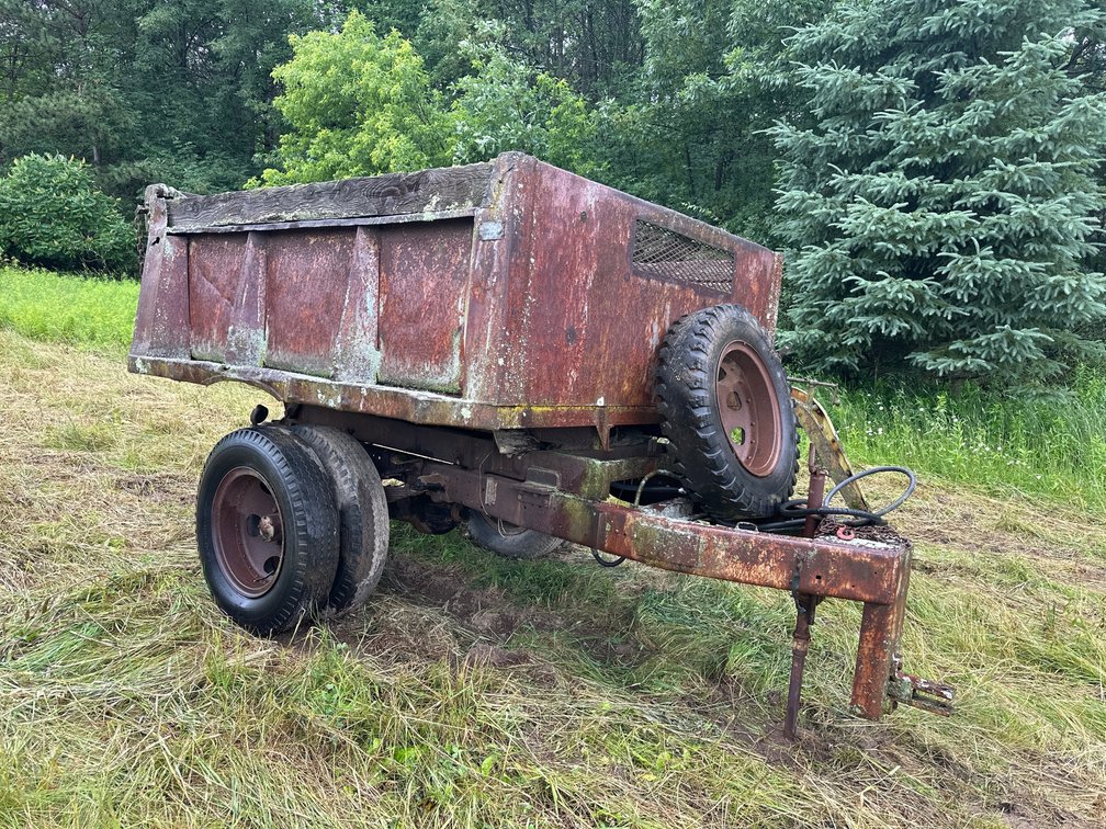  Dump Box Trailer, Outside Box Measures-8’ X 7’