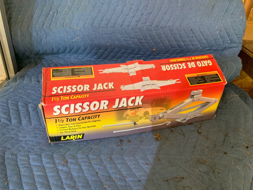 1 1/2 Ton Scissor Jack