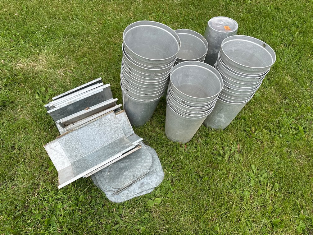 42 Sap Pails with Covers