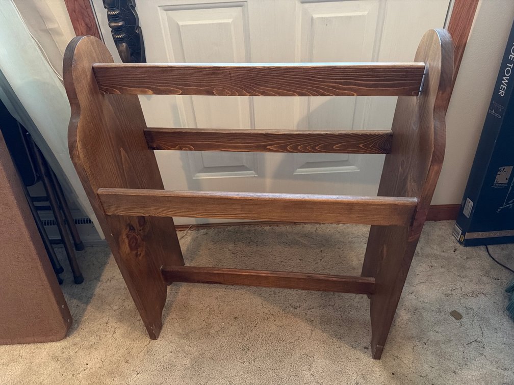 Wood Quilt Rack