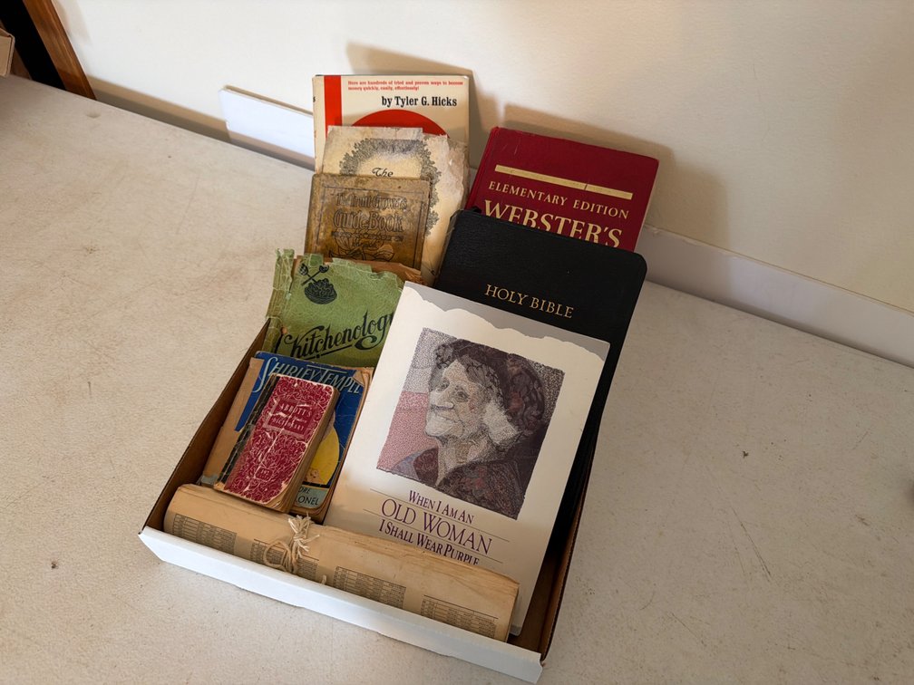 Old Books, Bible, Dictionary, Calendars