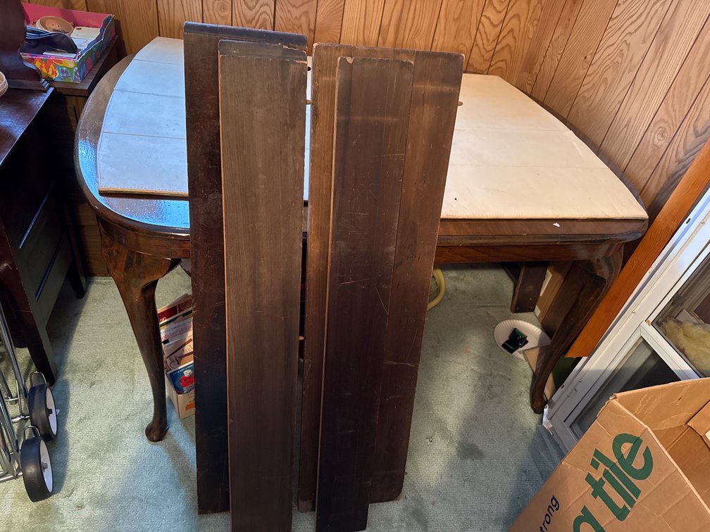 4 Table Leafs
