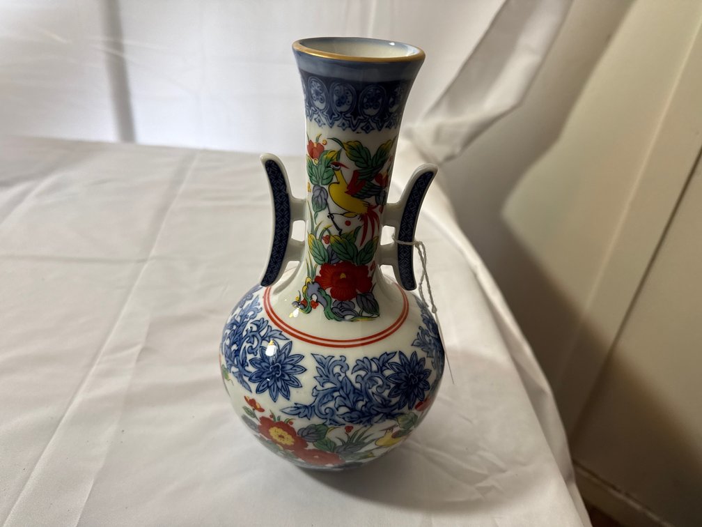 Chinese Imari Double Handled Vase