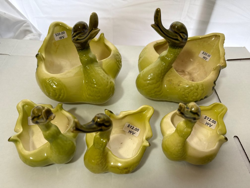 Hull Swan Planters/Trinket Dishes