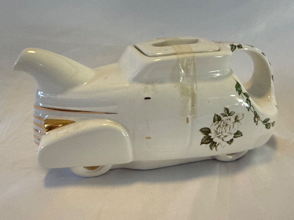 Hall China Automobile Teapot