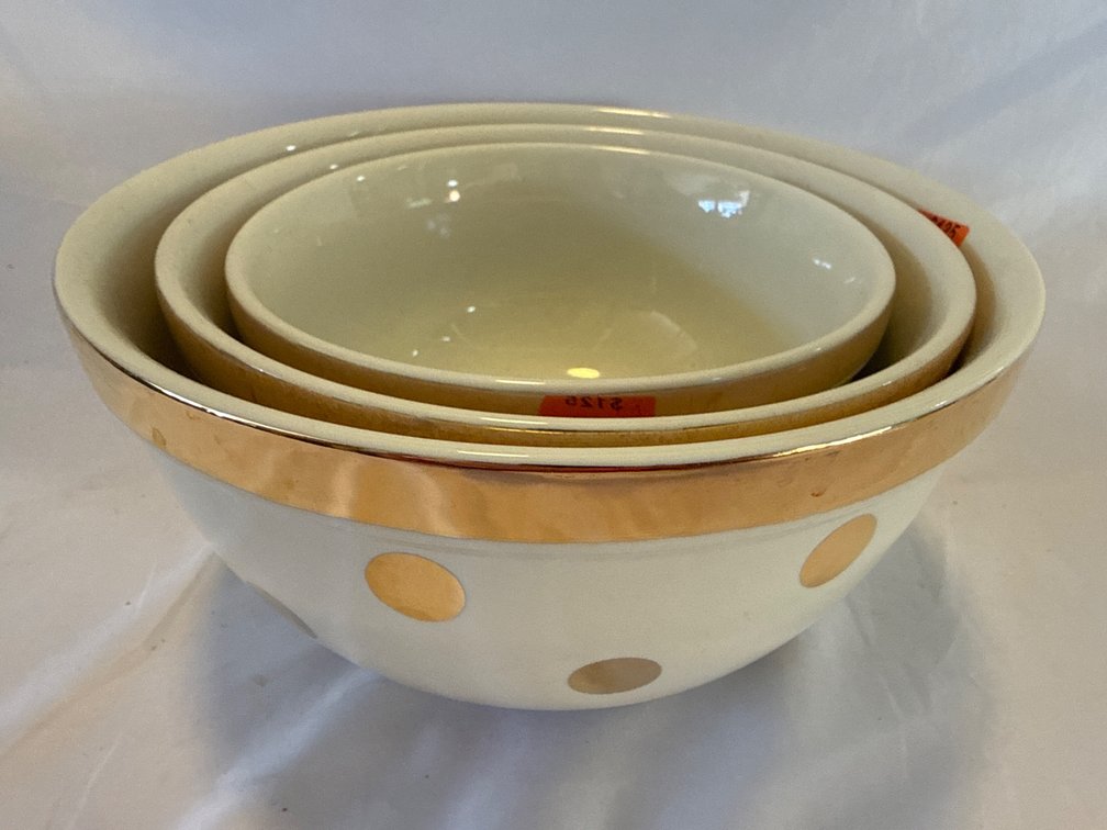 Halls Mixing Bowls