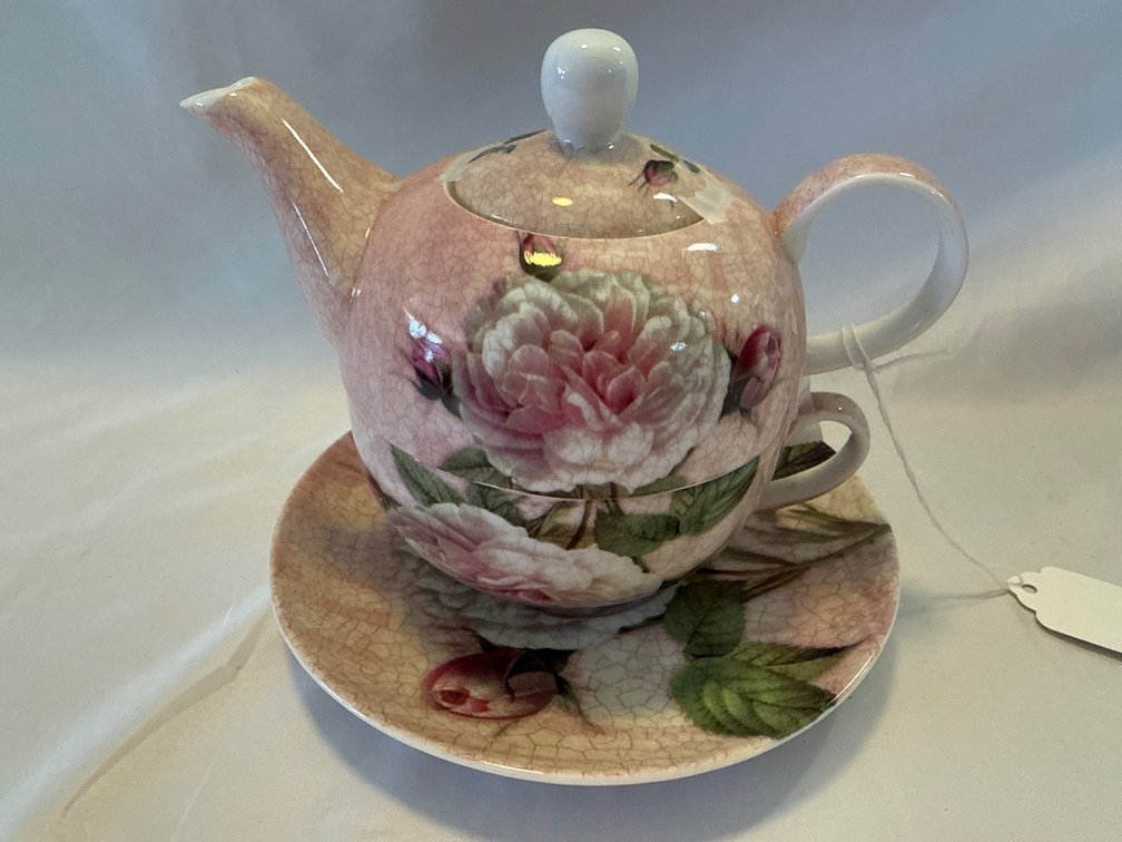 Living Quarters Stacking Teapot & Saucer