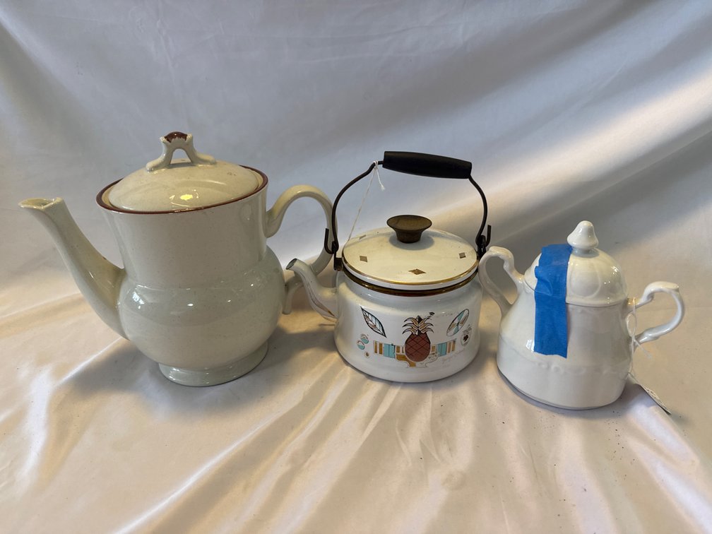 Teapots & Sugar Bowl