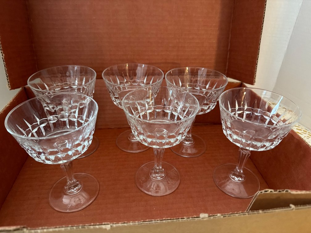 Stemmed Dessert Cups