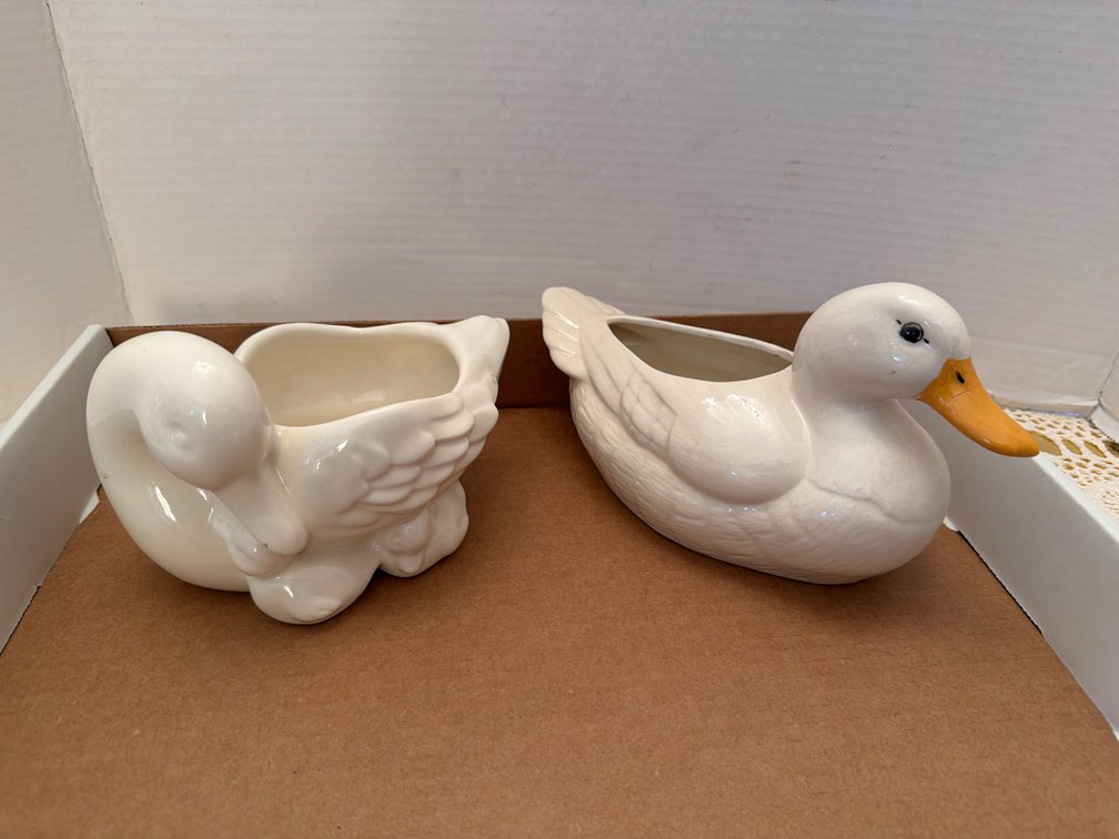 1984 Avon Planter, Ceramic Duck Planter