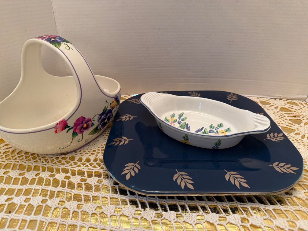Decorative Plate, Dishes